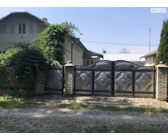 Продаж добротного цегляного будинку у с. Верхні Станівці, Вижницького району Чернівецької області